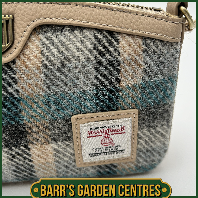 Islander Ailsa with Harris Islander Check