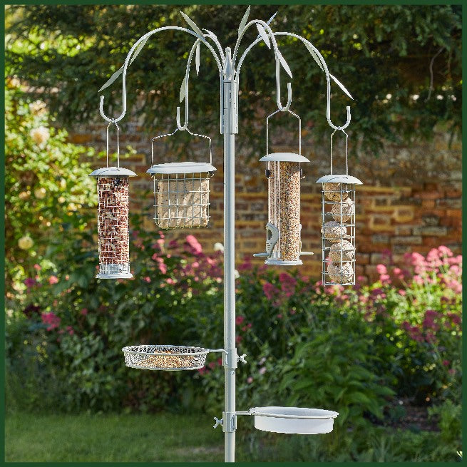 Complete Wild Willow Feeding Station