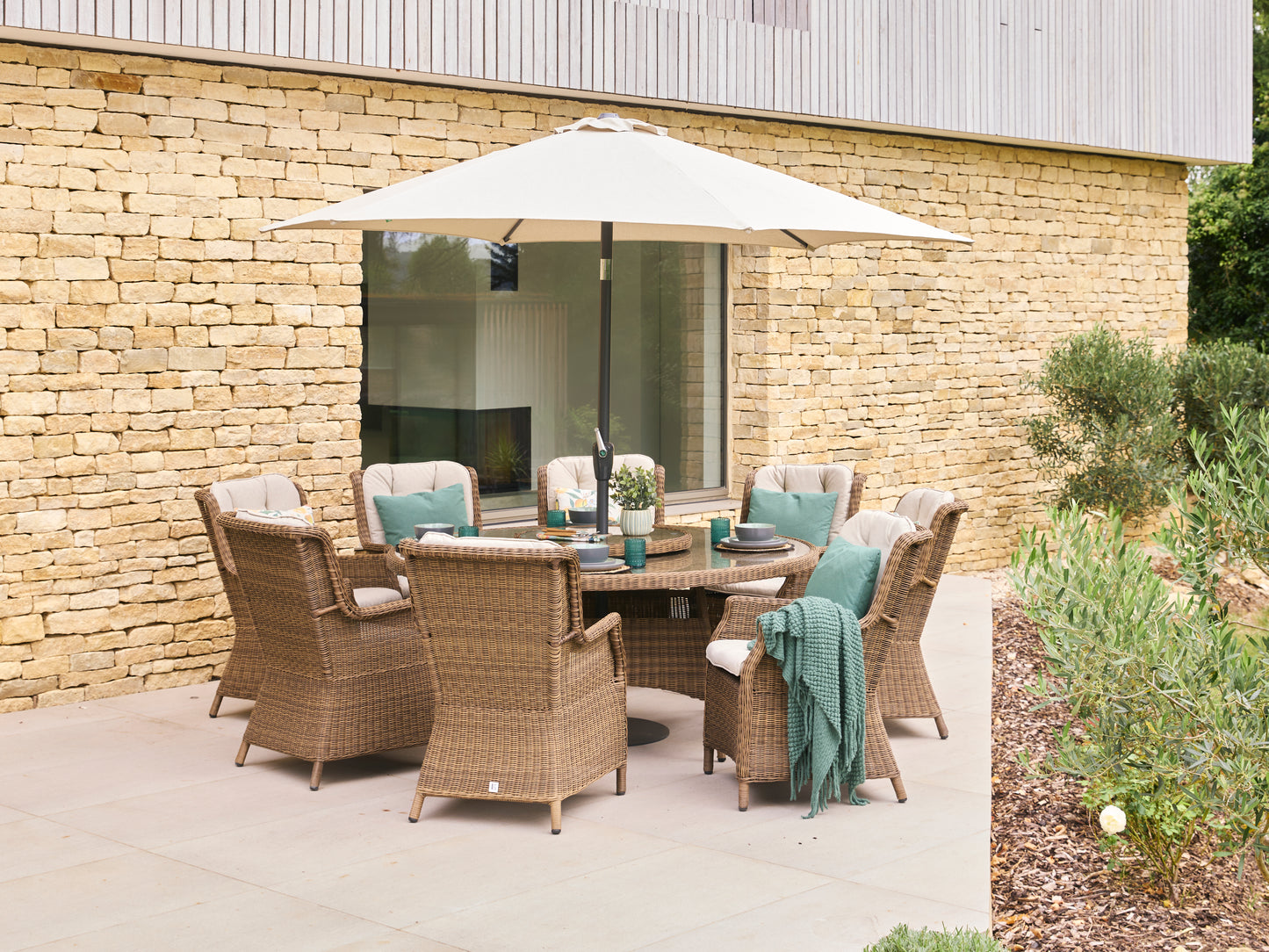 Montpellier 6 Seater Dining Set with 3m Parsol & Lazy Susan