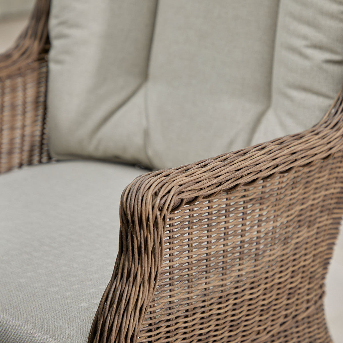 Montpellier 4 Seater Dining Set with 2.5m Parsol