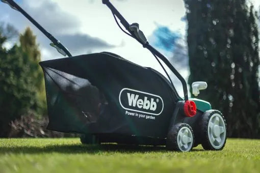 Webb WEESR 2 in 1 Electric Scarifier & Lawn Rake