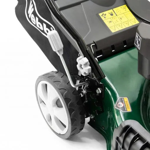 Webb WER460SP Classic 46cm (18″) Self Propelled Petrol Lawn Mower