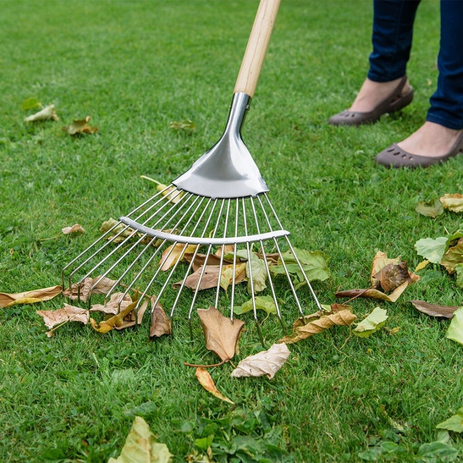 Kent & Stowe Stainless Steel Long Handled Lawn / Leaf Rake