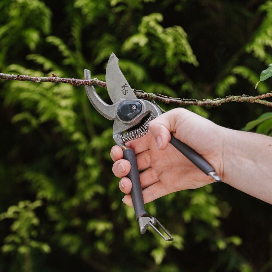 Kent & Stowe Traditional Secateurs Twin Pack